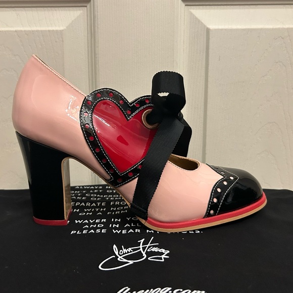 John Fluevog Attic Tutti Mary Jane With Heart in Pink, size 9 - Picture 2 of 14